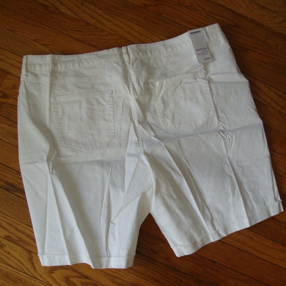 Sonoma White Mid-Rise Bermuda Shorts 24W NWT - Picture 9 of 10
